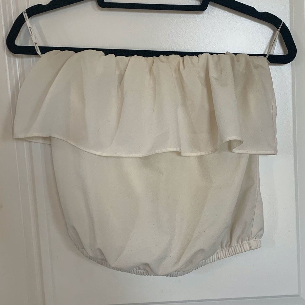 Ruffled Strapless Top